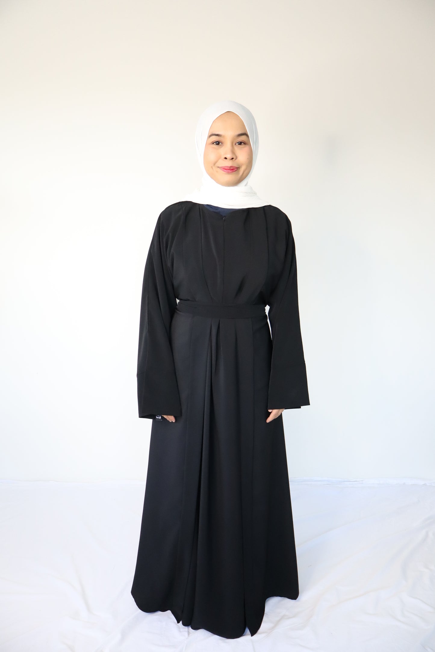 Taal Abaya set - Black ( Sleveeless inner + outer + pocket )