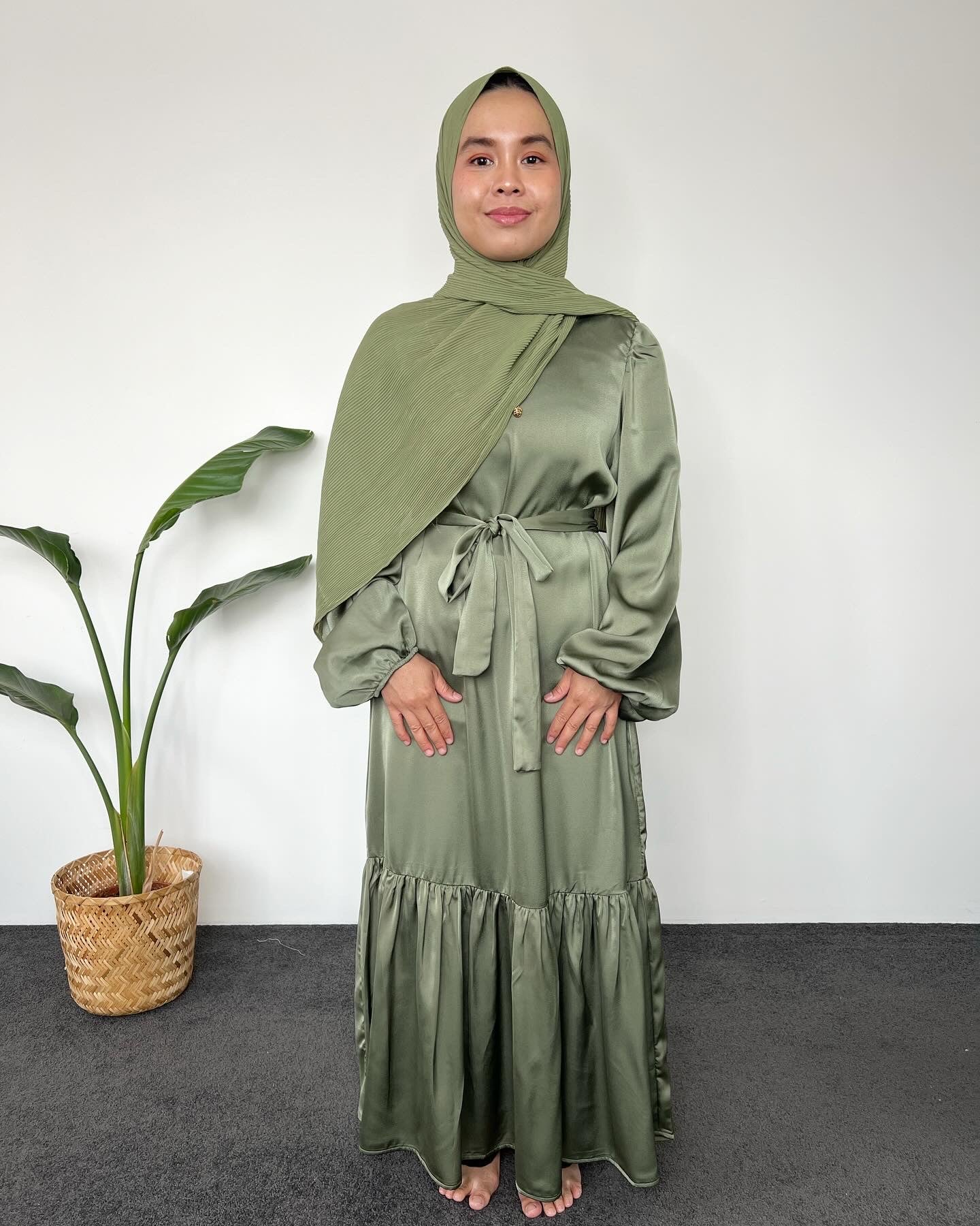 Ruffle Dress Olives