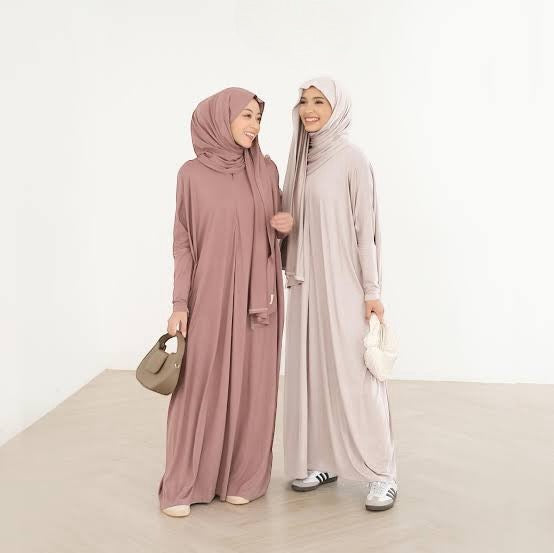 Humaira Abaya Set with Hijab ( Breastfeeding friendly)- Mocca