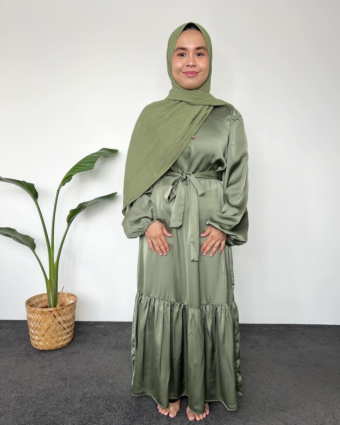 Ruffle Dress Olives