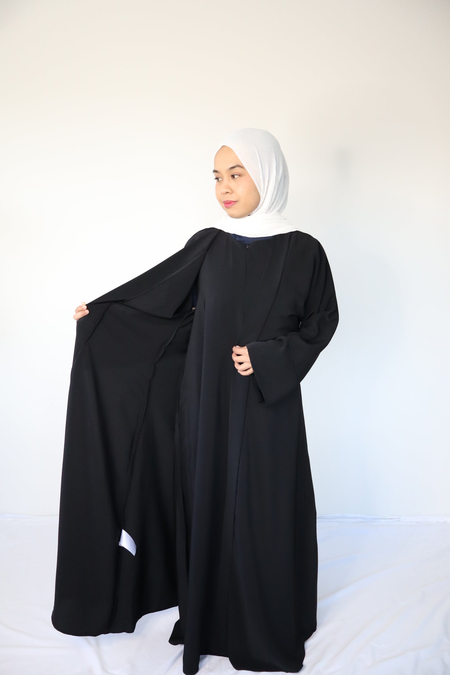 Taal Abaya set - Black ( Sleveeless inner + outer + pocket )