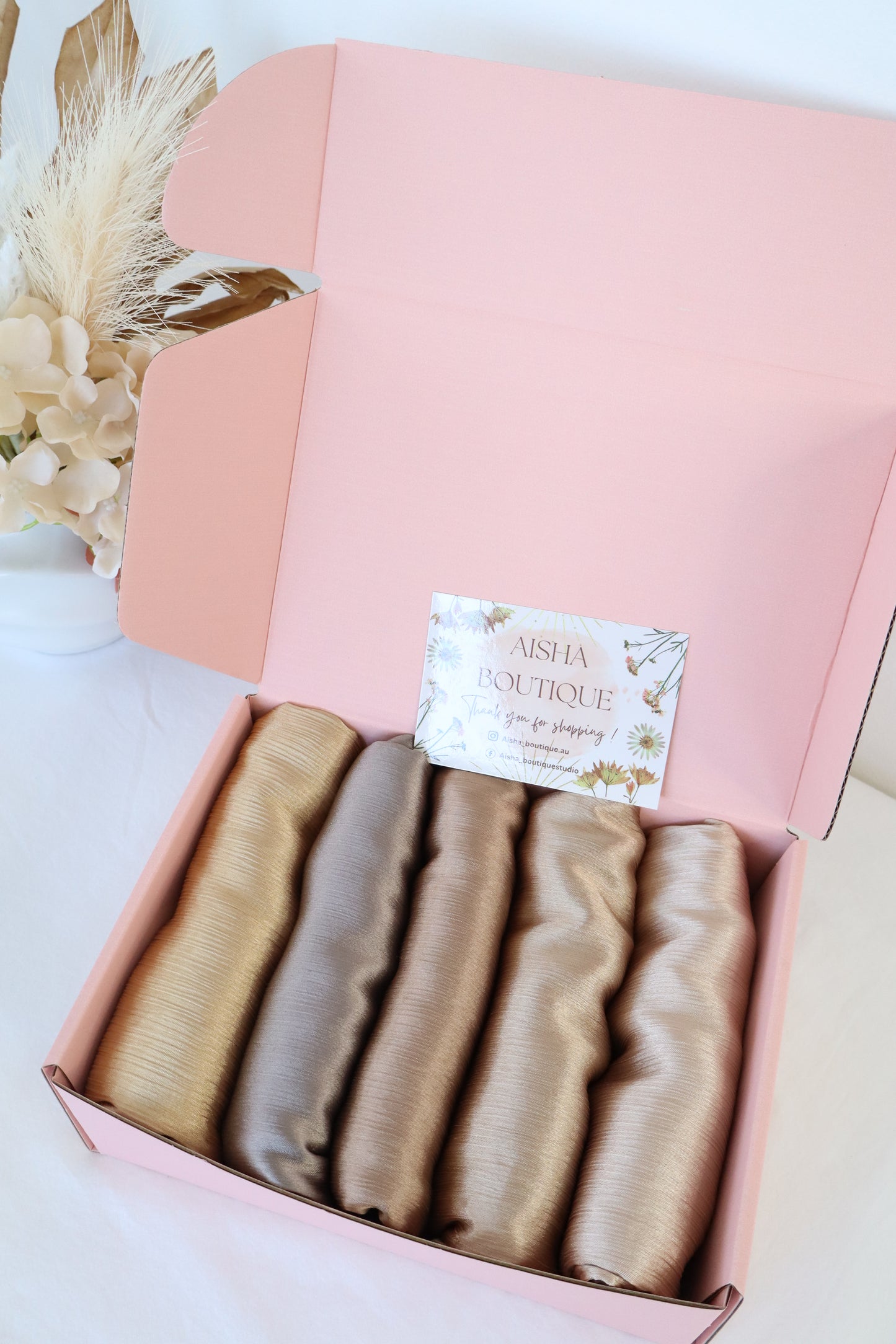 Hijab Gift set - Textured Silk Cradenza