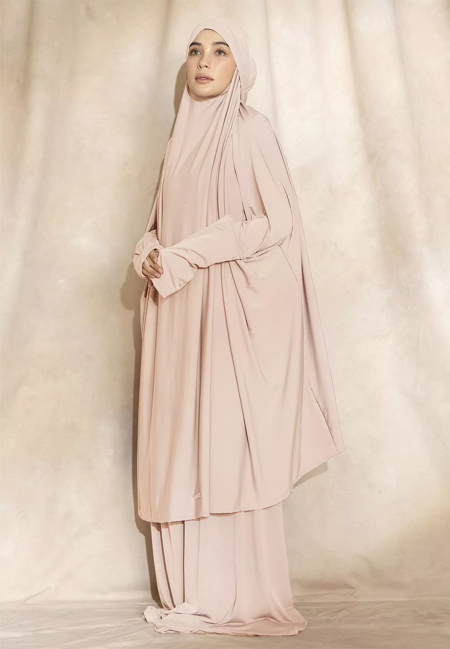Hameeda Jersey Prayer clothes for Hajj & Umrah - Soft Beige