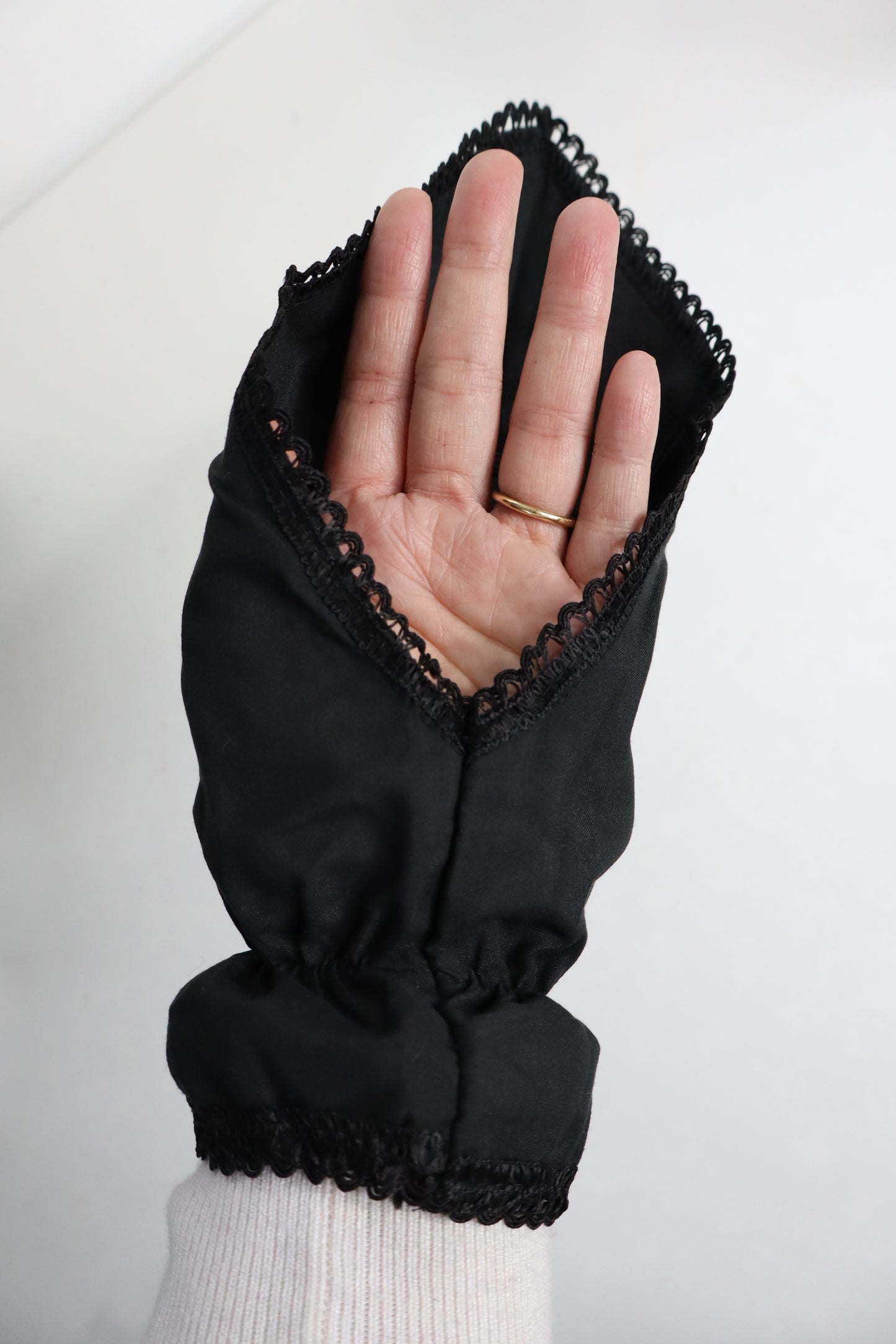 Gloves / Hands cover for Hajj & Umrah