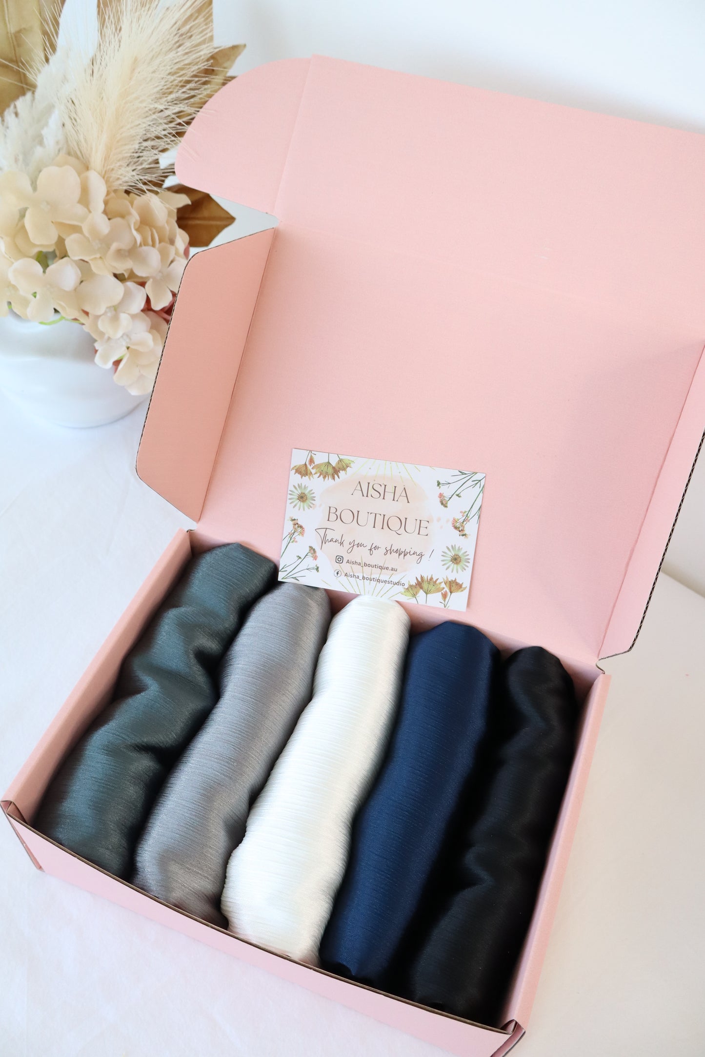 Hijab Gift set - Textured Silk Cradenza