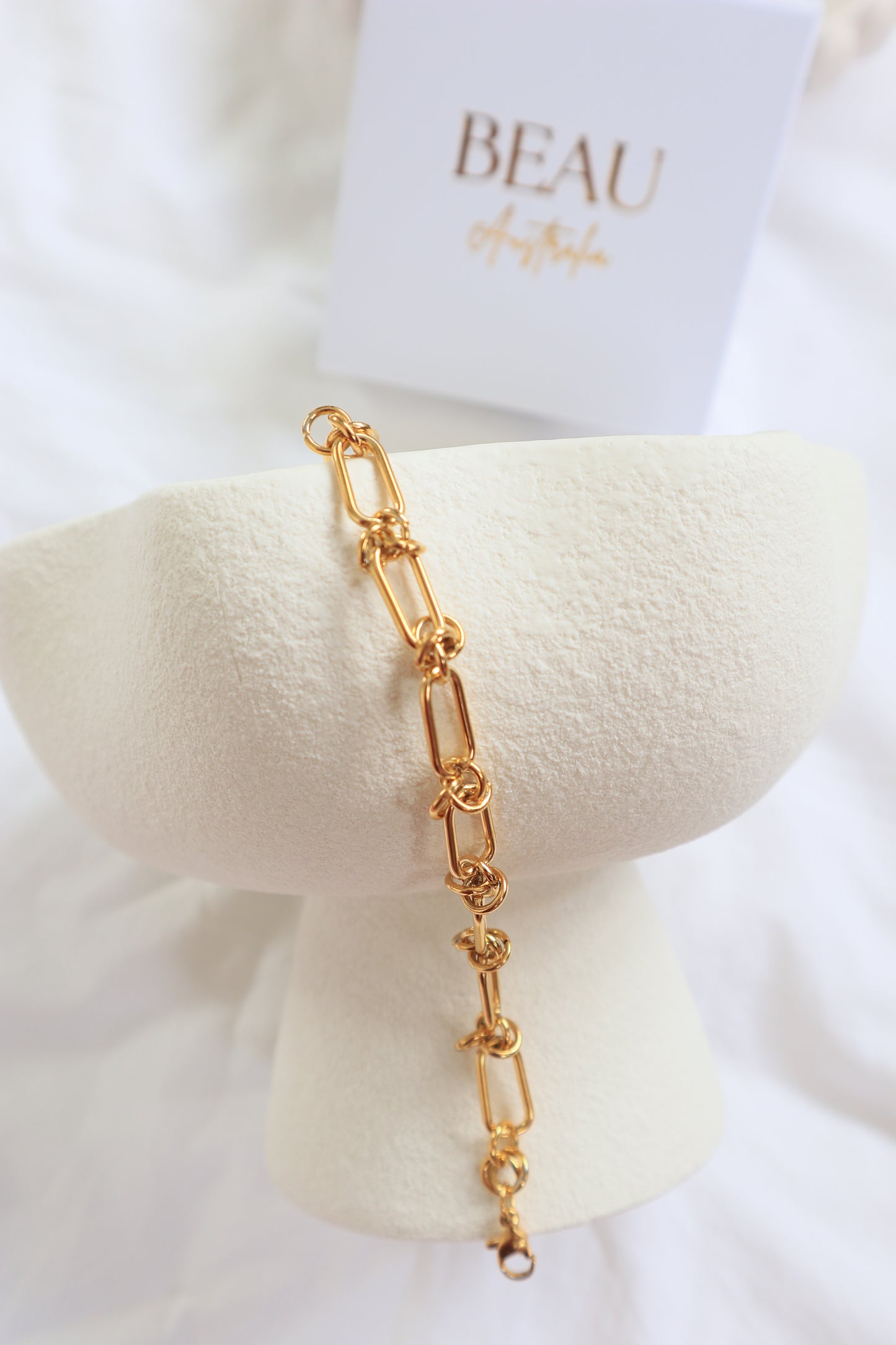 Knot chain bracelet