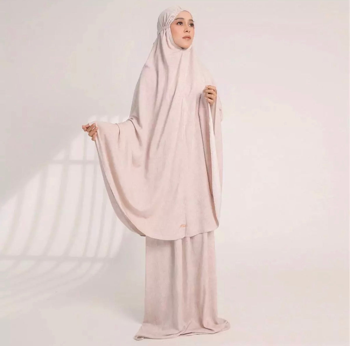 Jasmine Prayer Set