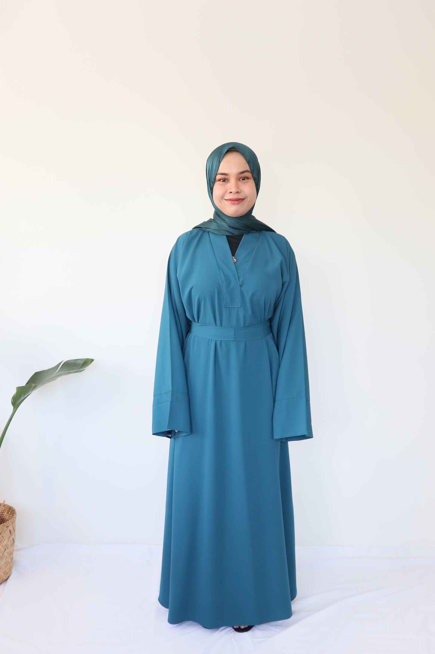 Aisha Basic Abaya - Teal