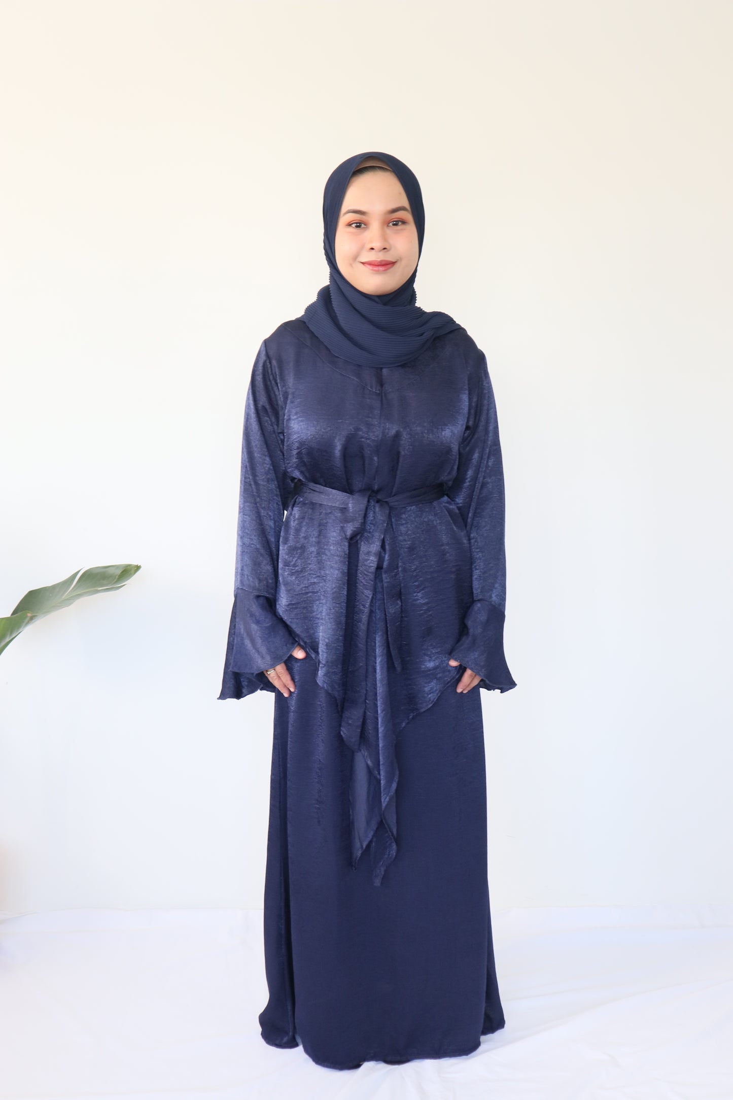 Imelda Oneset - Navy