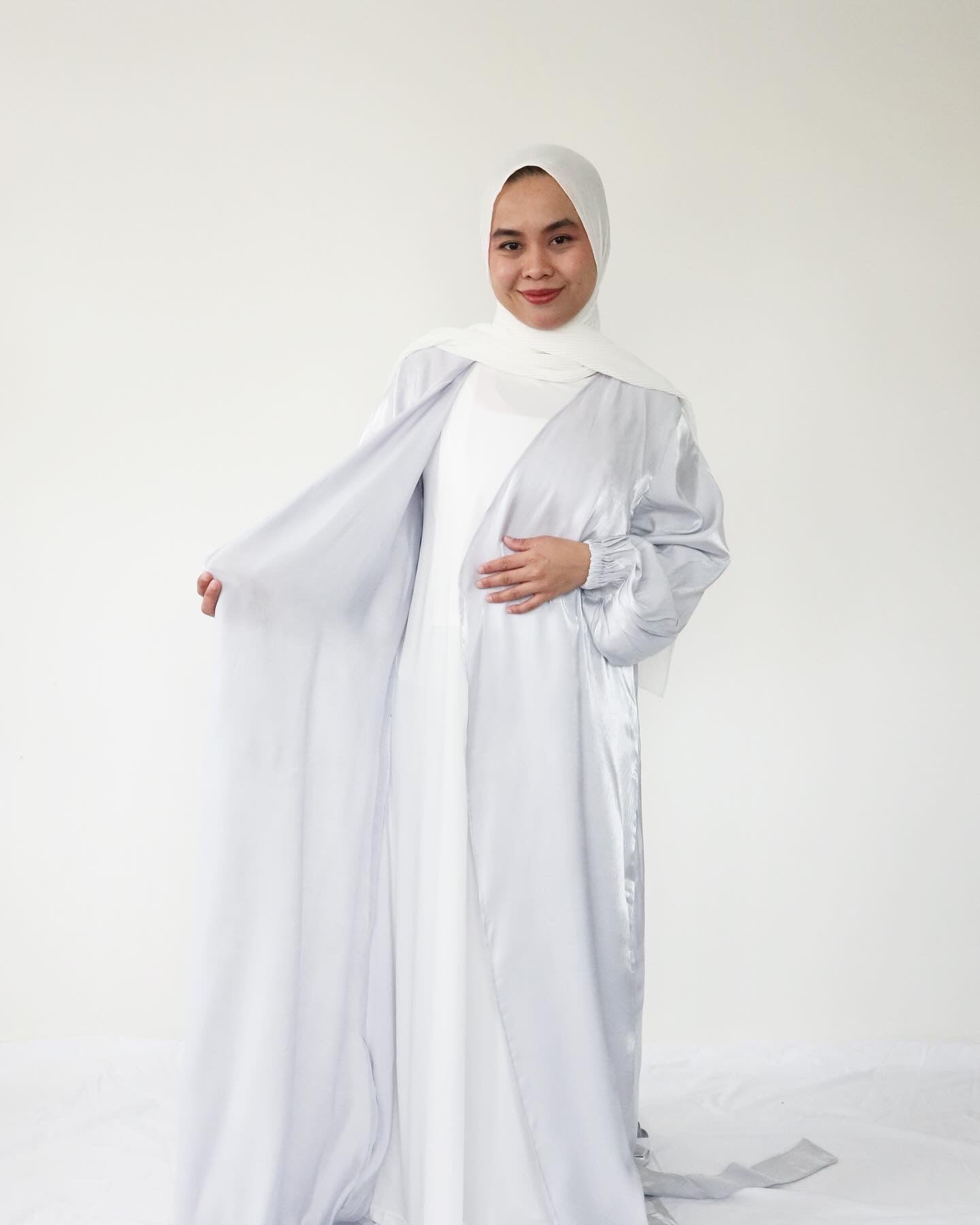 Shimmer silk Abaya + slip dress - Silver