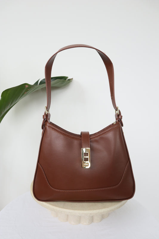 Twist lock Shoulder bag - Vegan Leather - Brown