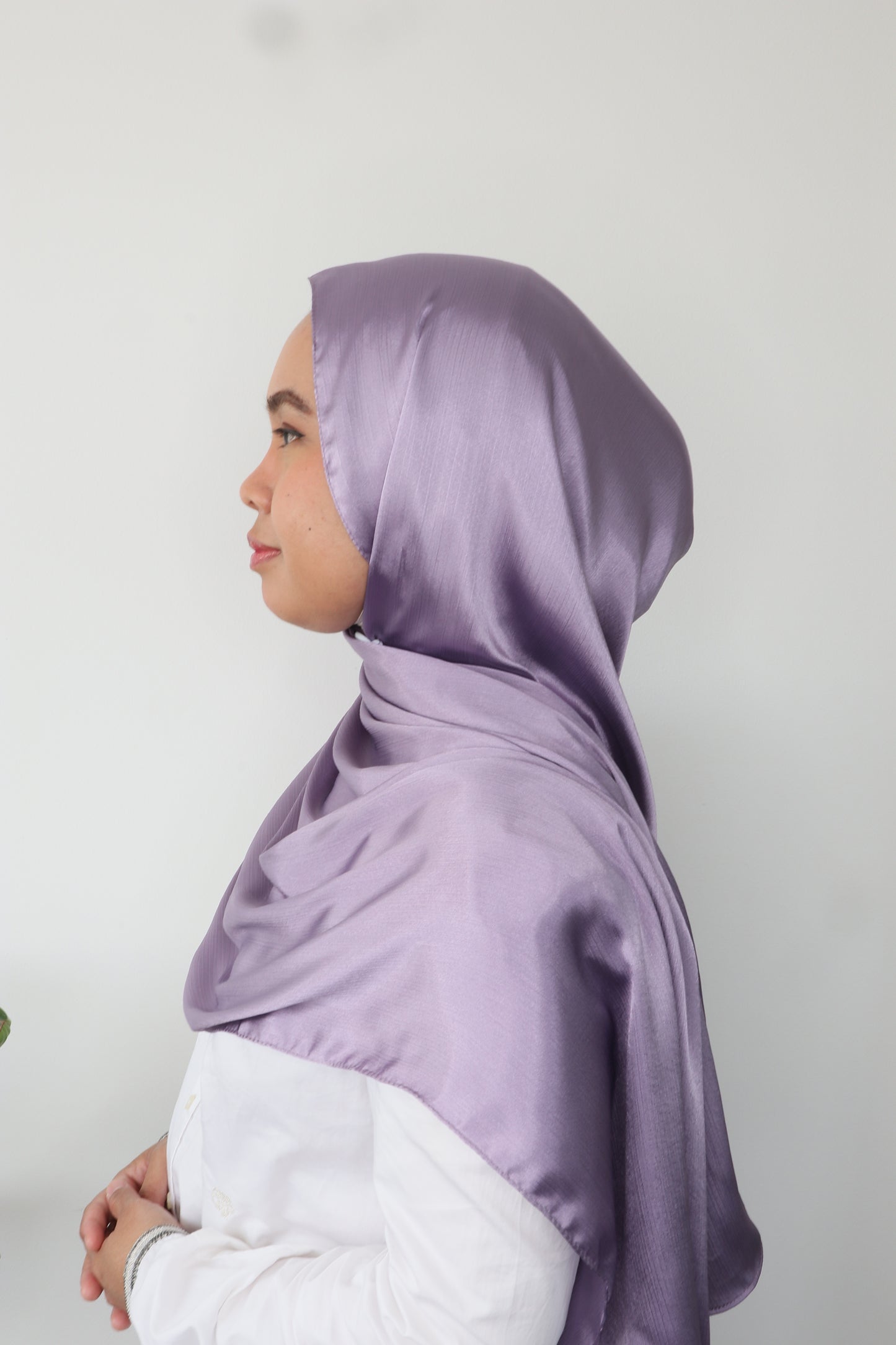 Textured Silk Luxe Hijab - Silk Cradenza