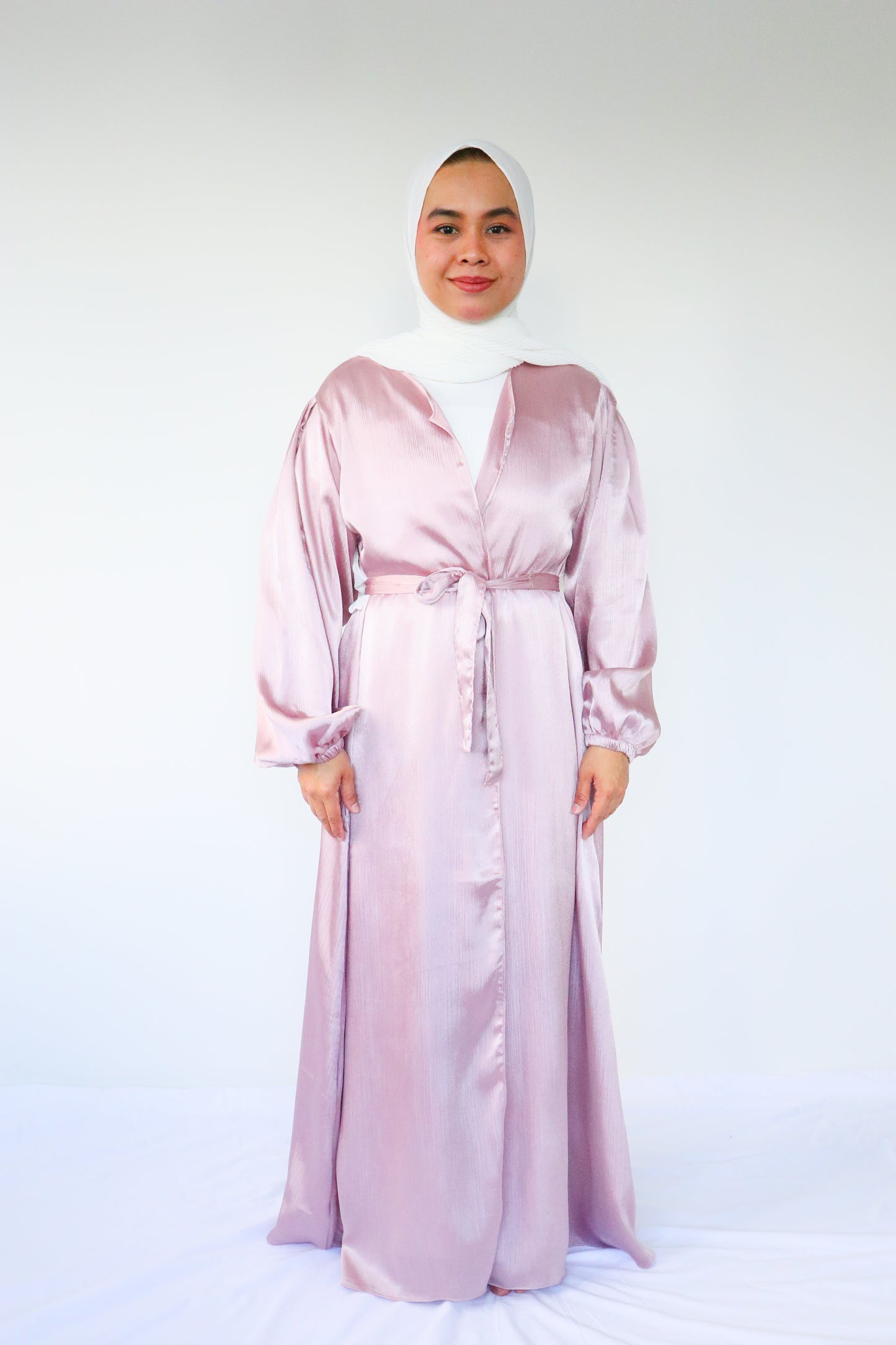 Textured silk Abaya + slip dress - Pink