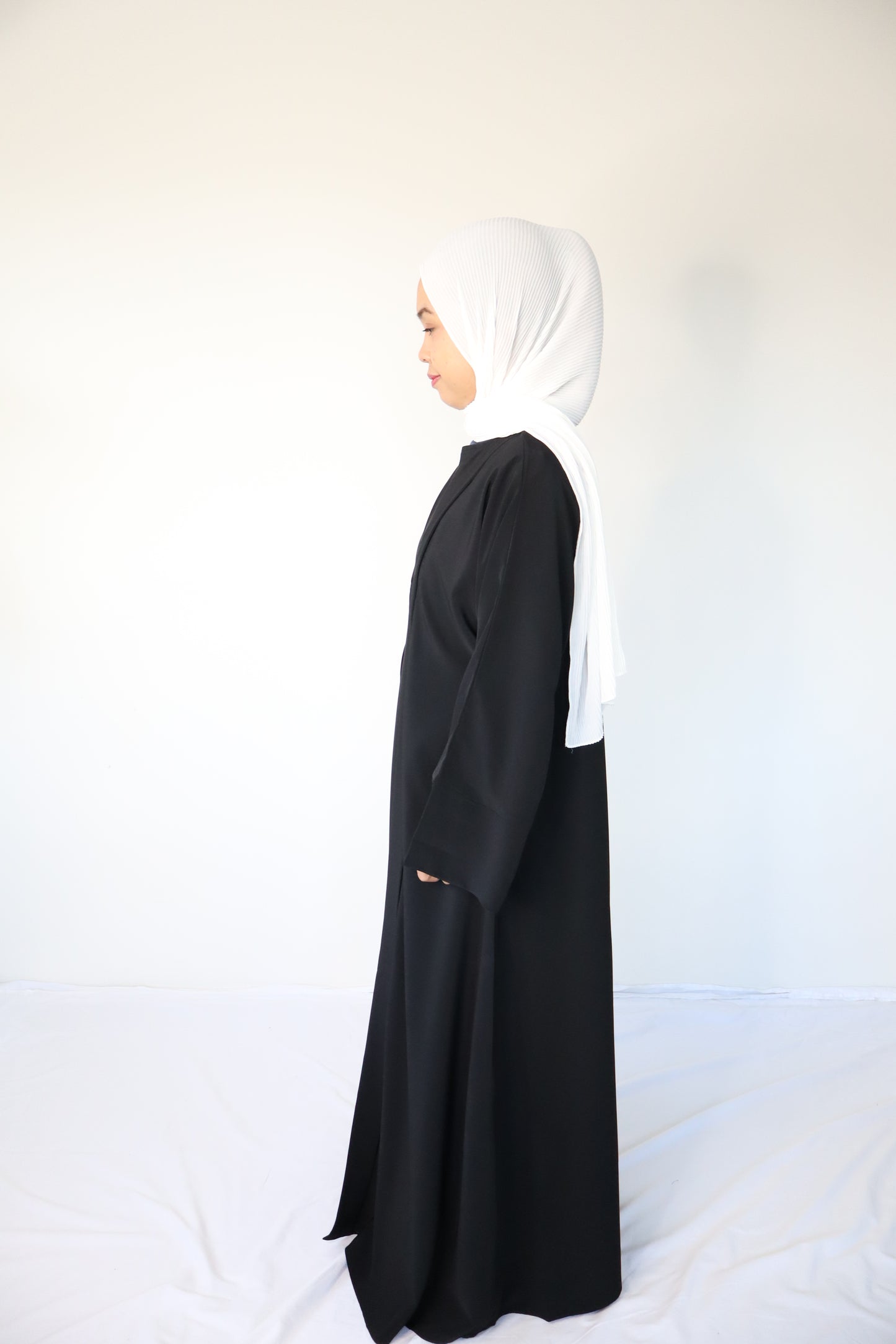 Taal Abaya set - Black ( Sleveeless inner + outer + pocket )