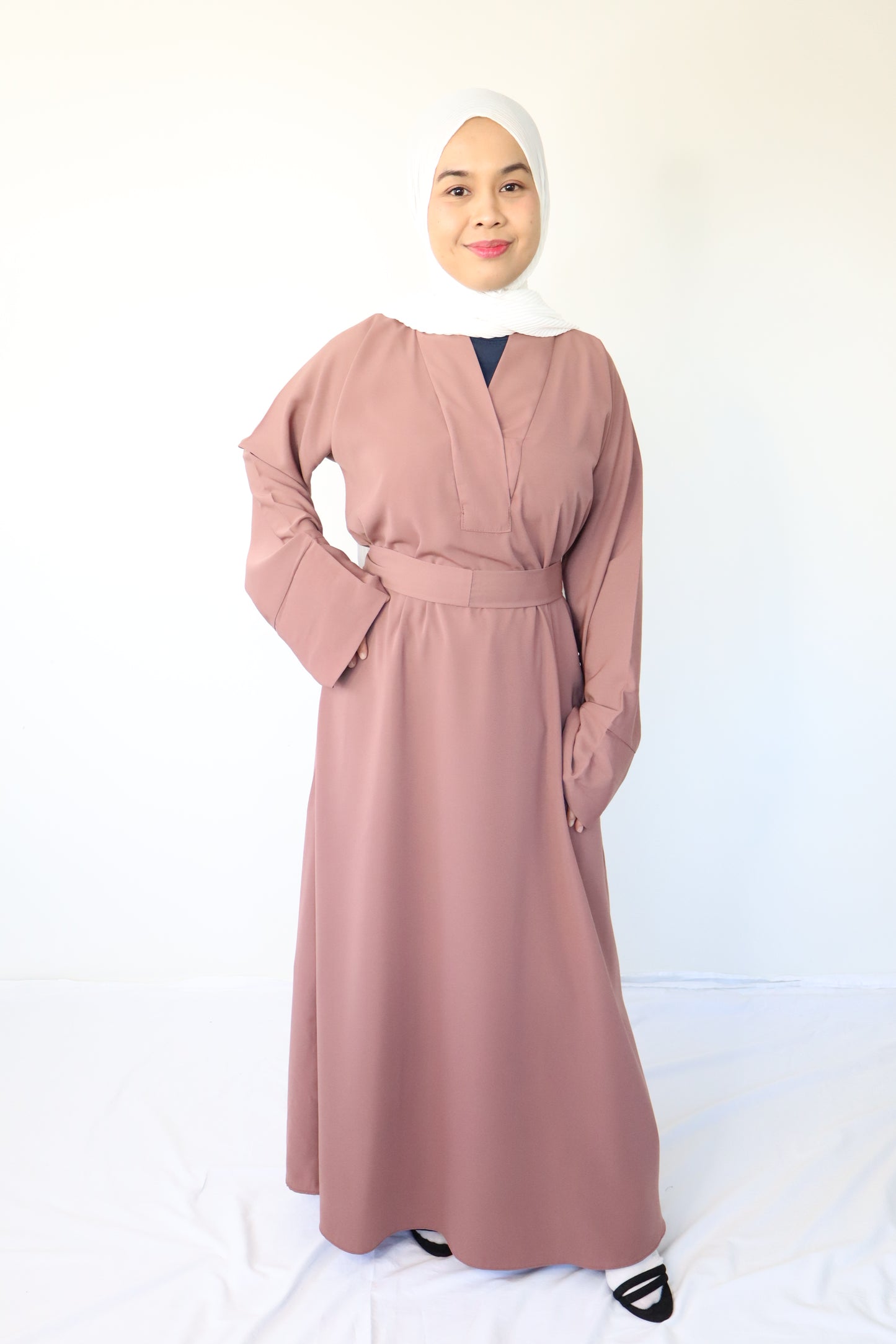 Aisha Basic Abaya - Cappucino