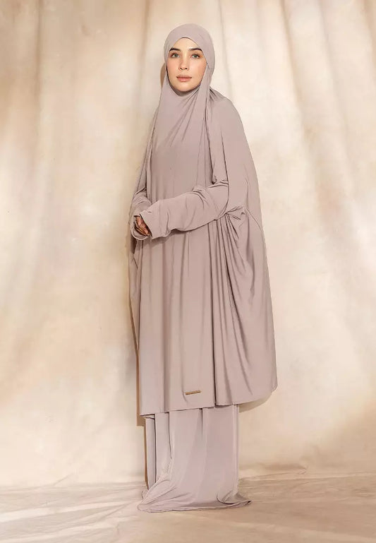 Hameeda Jersey Prayer clothes for Hajj & Umrah - Grey Cream