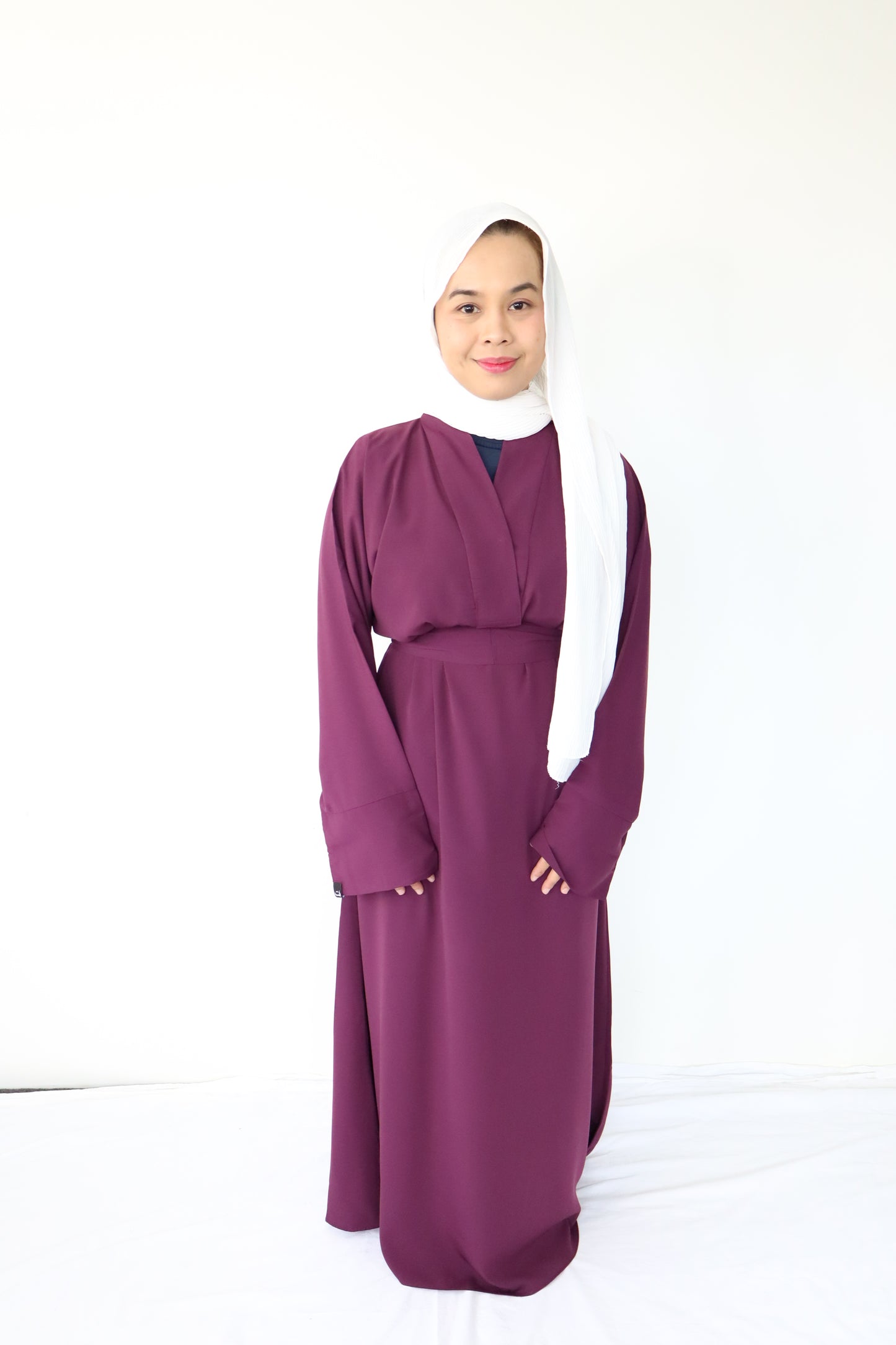 Aisha Basic Abaya - Plum