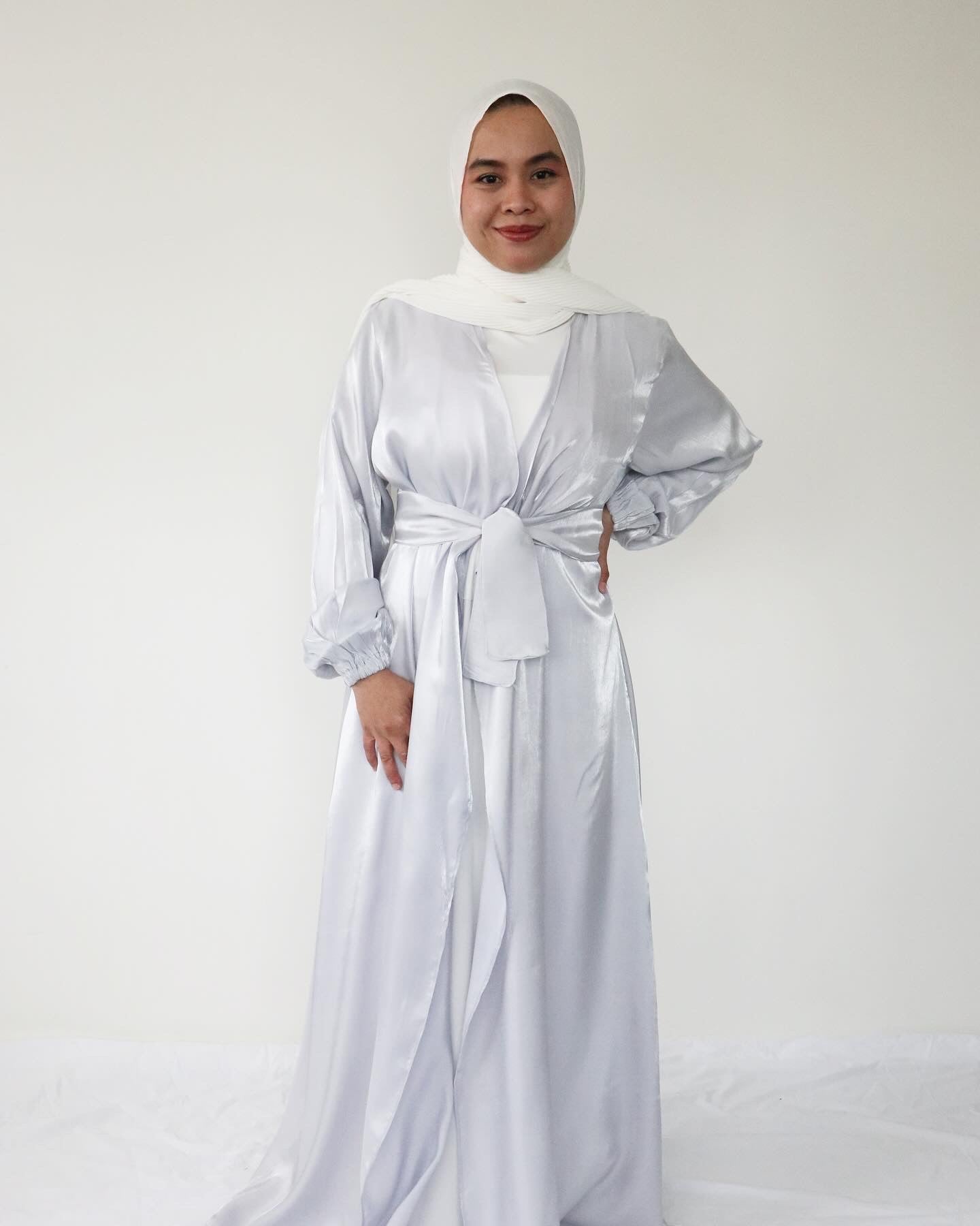 Shimmer silk Abaya + slip dress - Silver