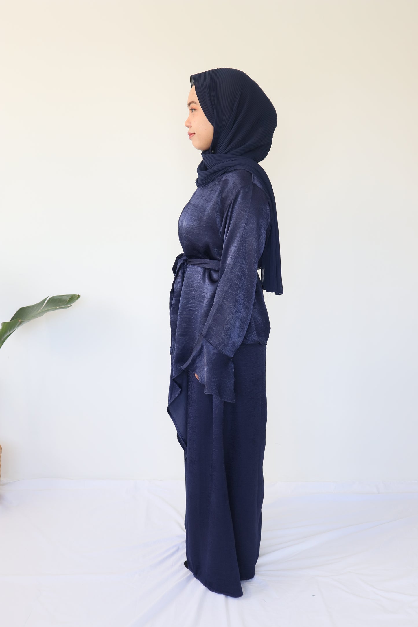 Imelda Oneset - Navy