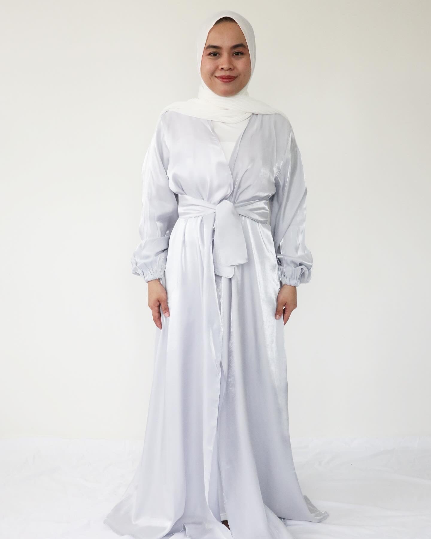 Shimmer silk Abaya + slip dress - Silver