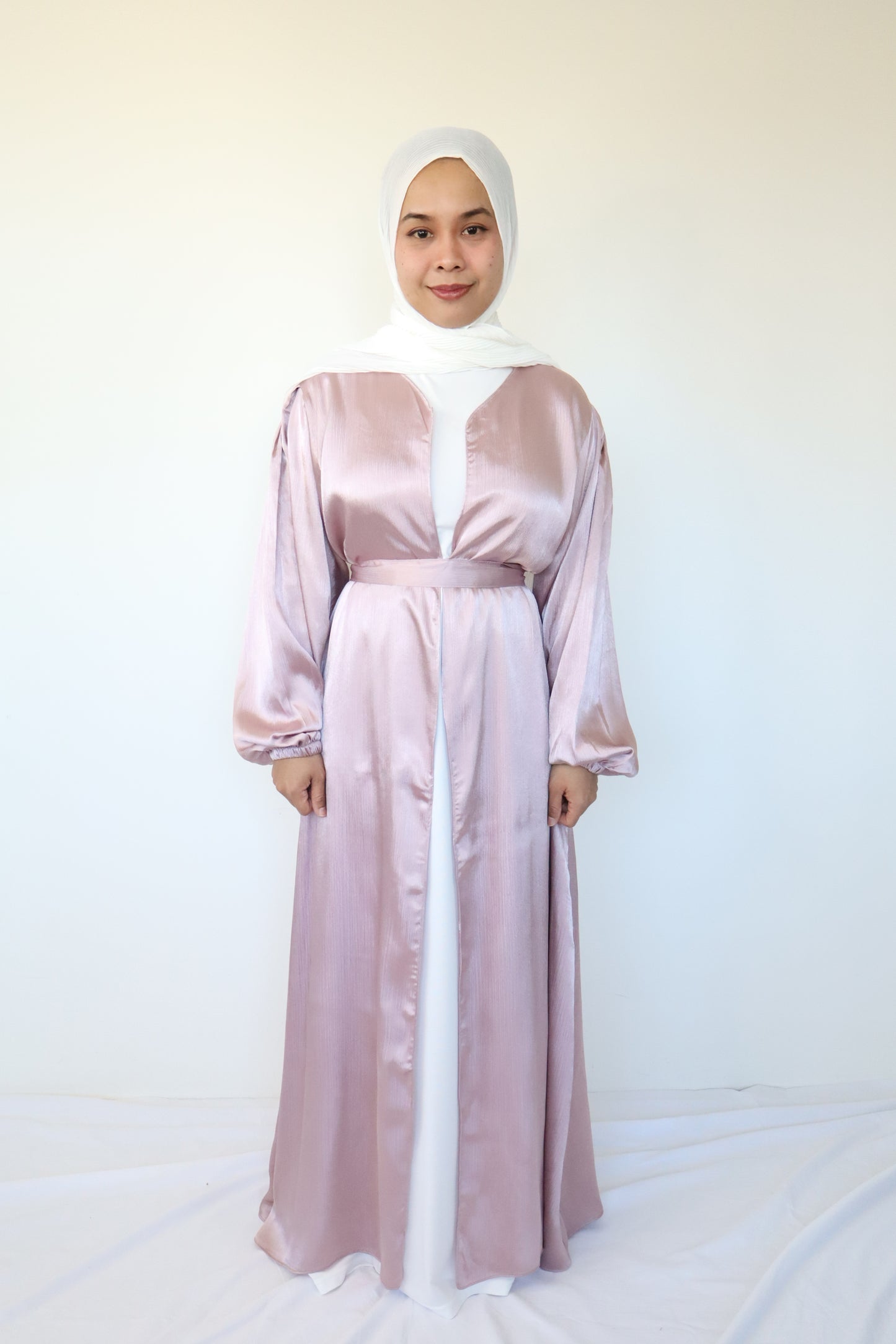 Textured silk Abaya + slip dress - Pink