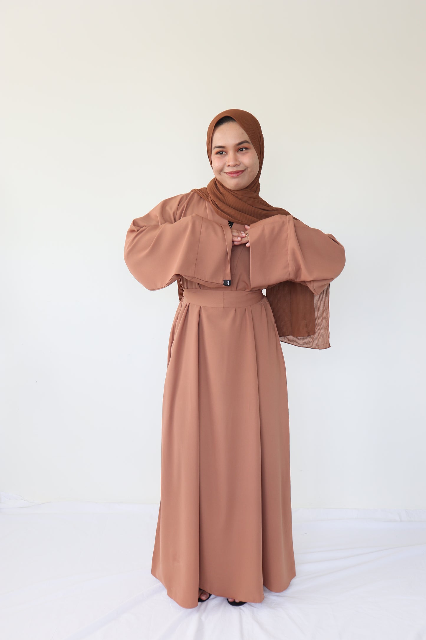 Aisha Basic Abaya - Caramel