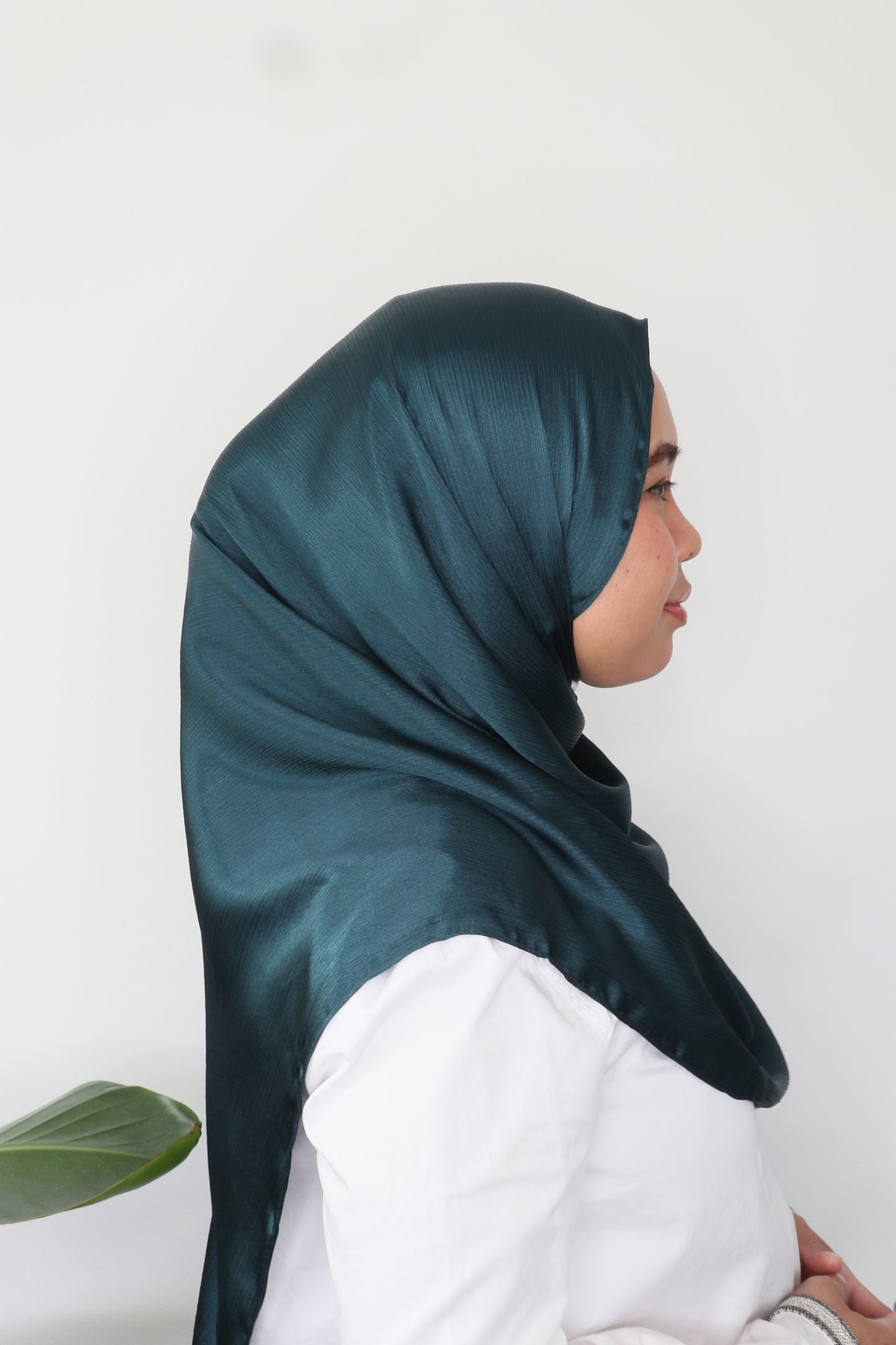 Textured Silk Luxe Hijab - Silk Cradenza