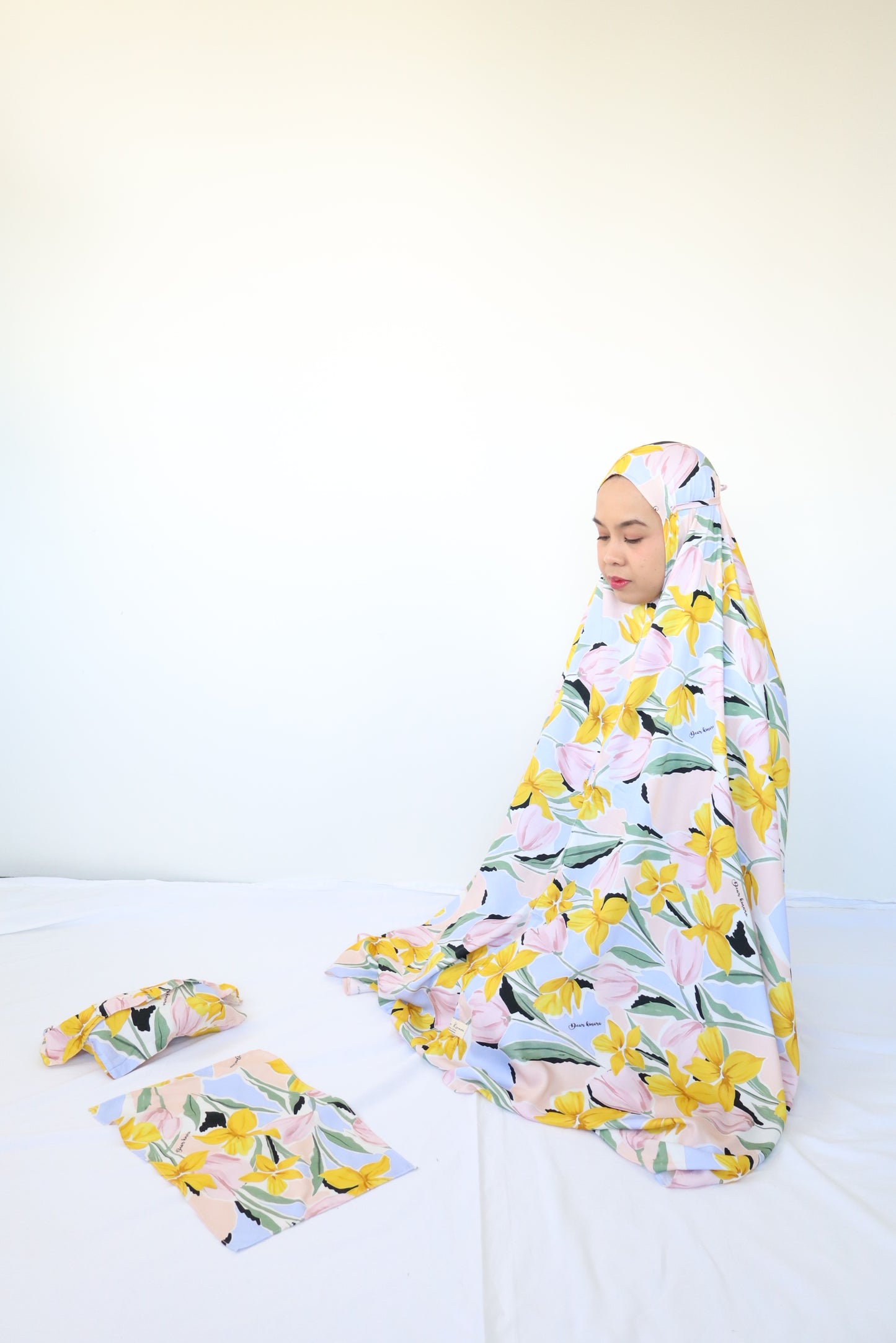 Kinara Woman prayer clothes -  Yellow