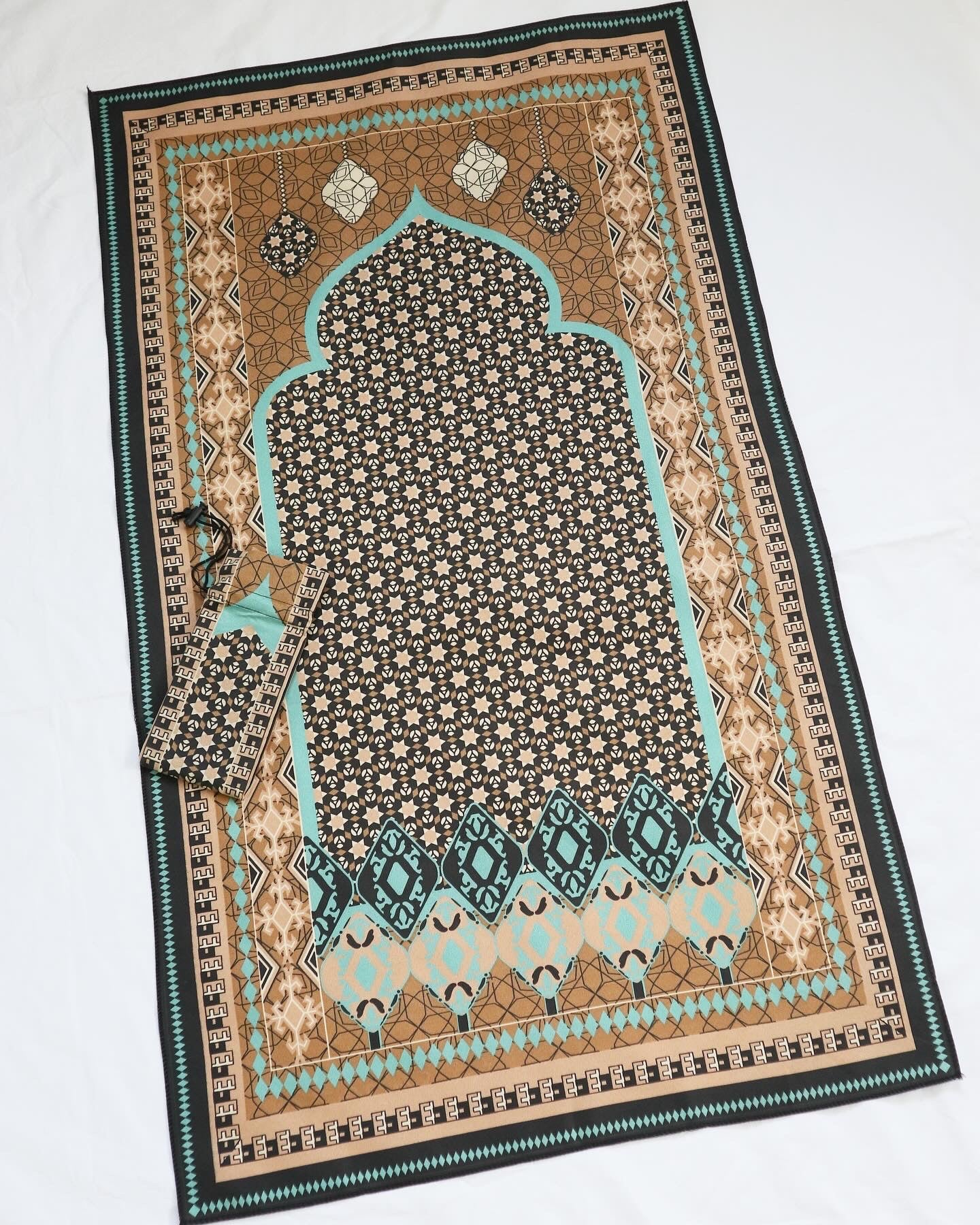 Luxury silk prayer rug store with color option