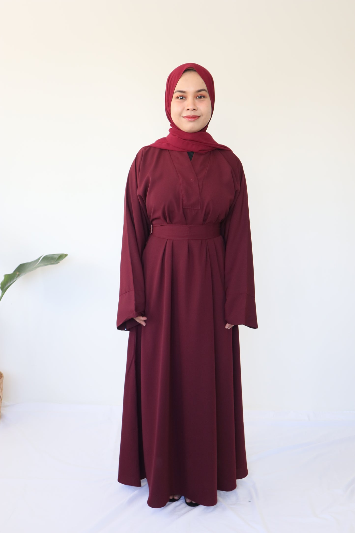 Aisha Basic Abaya - Maroon