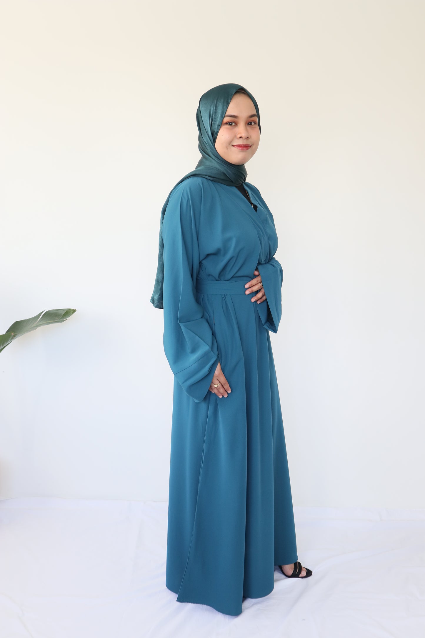 Aisha Basic Abaya - Teal