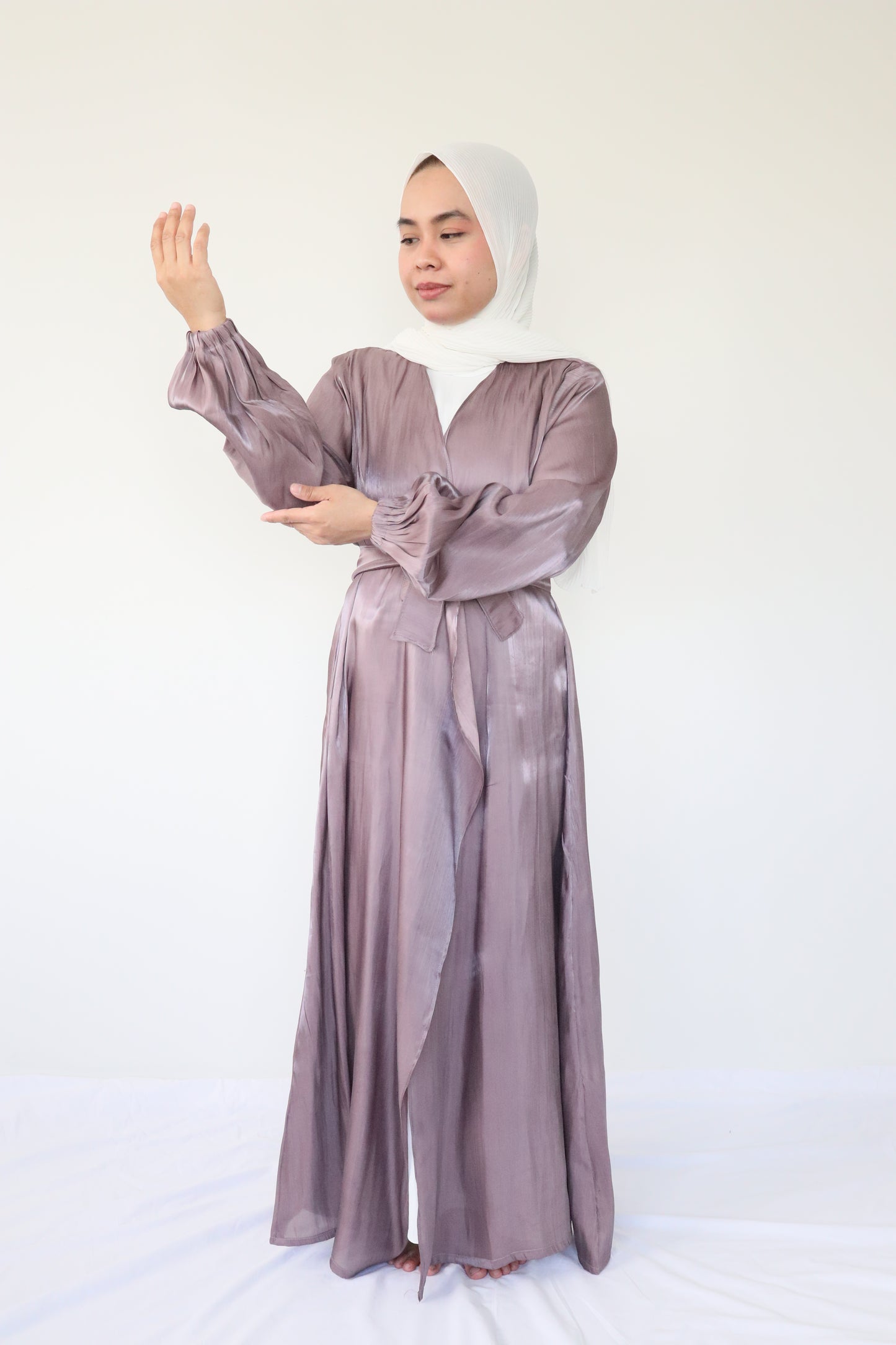 Shimmer silk Abaya + slip dress - Deauvalle