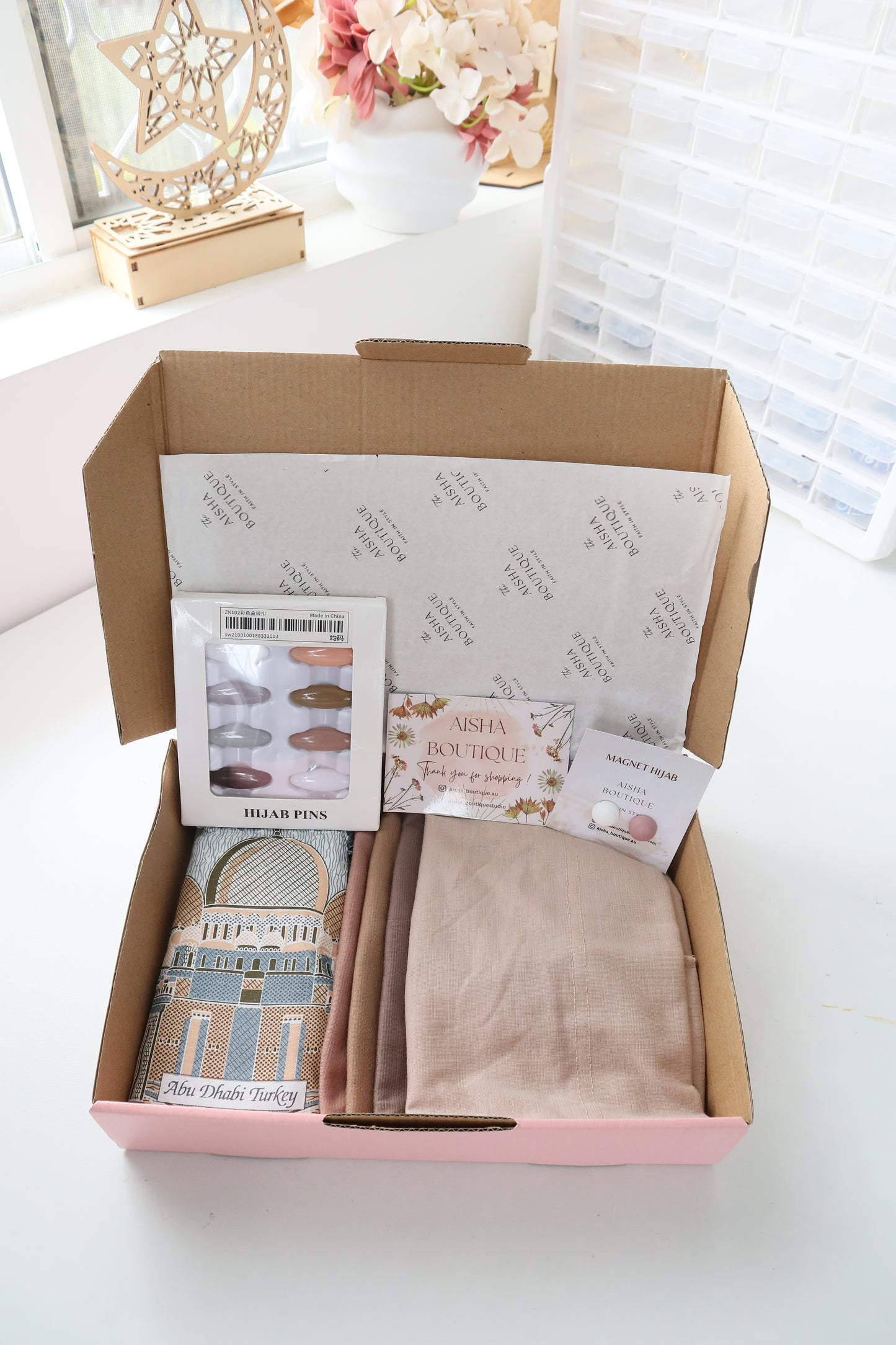 Noor Gift Box - TOTAL VALUE $54