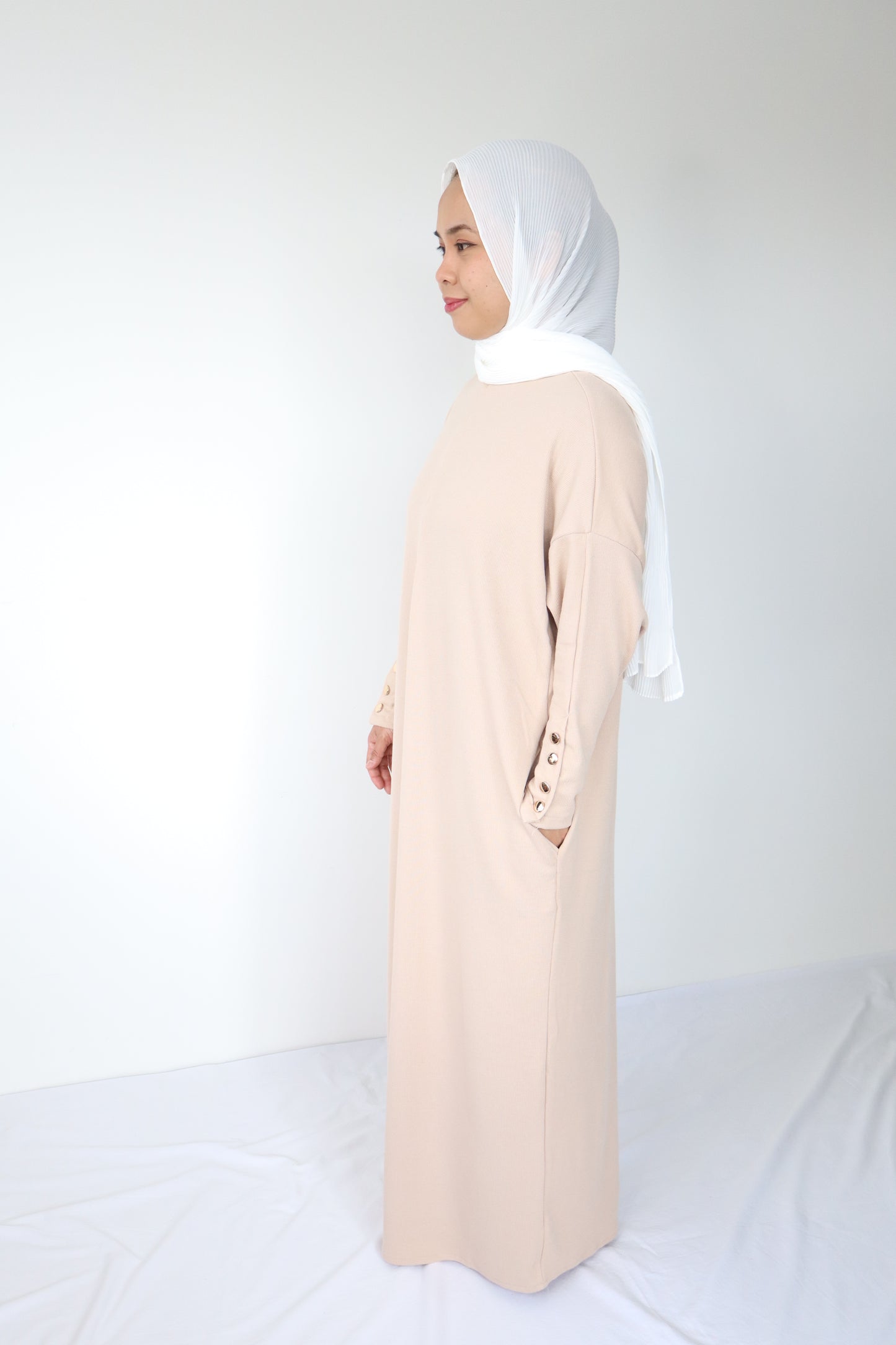 Alana Abaya - Cream