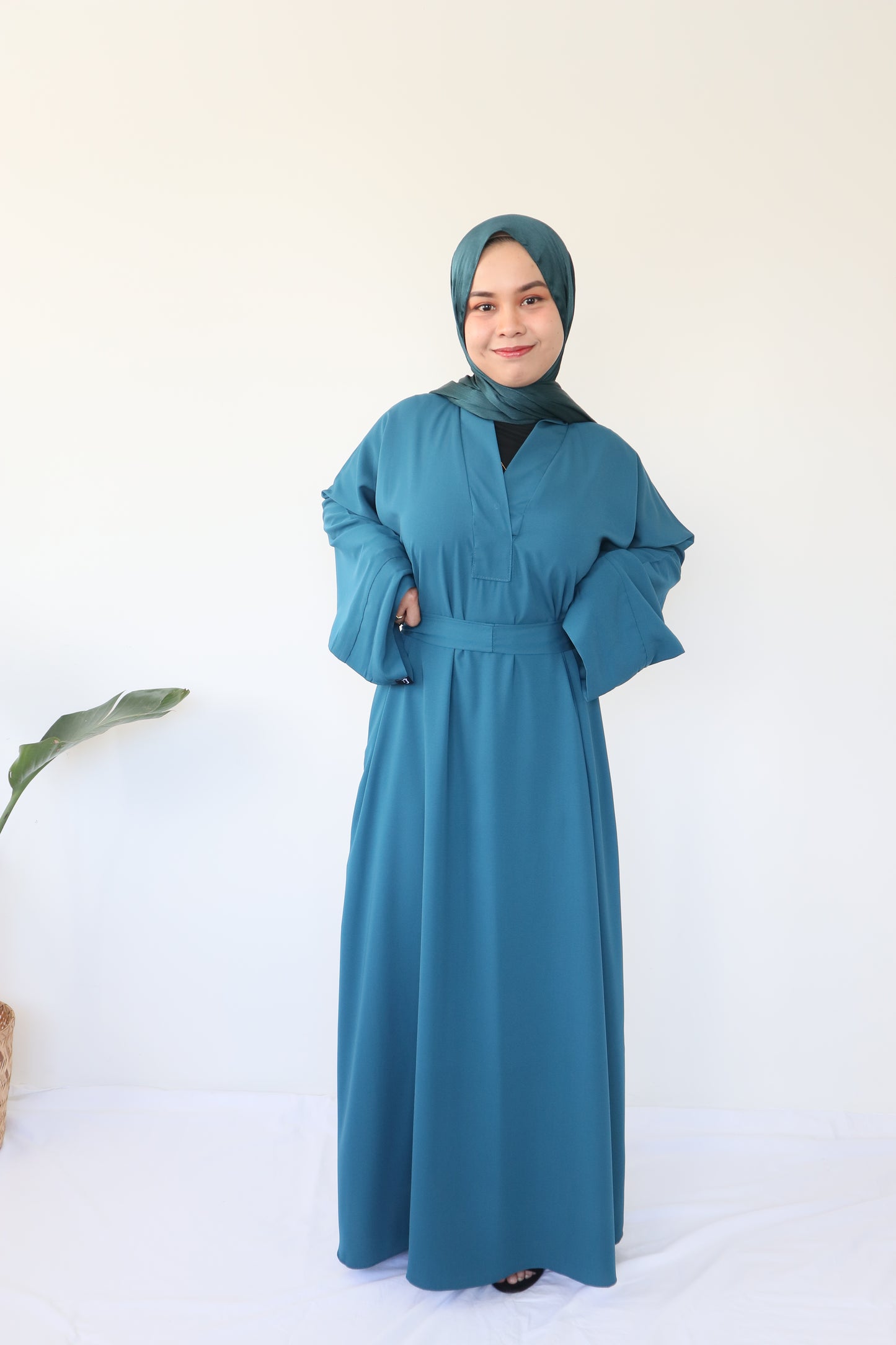 Aisha Basic Abaya - Teal