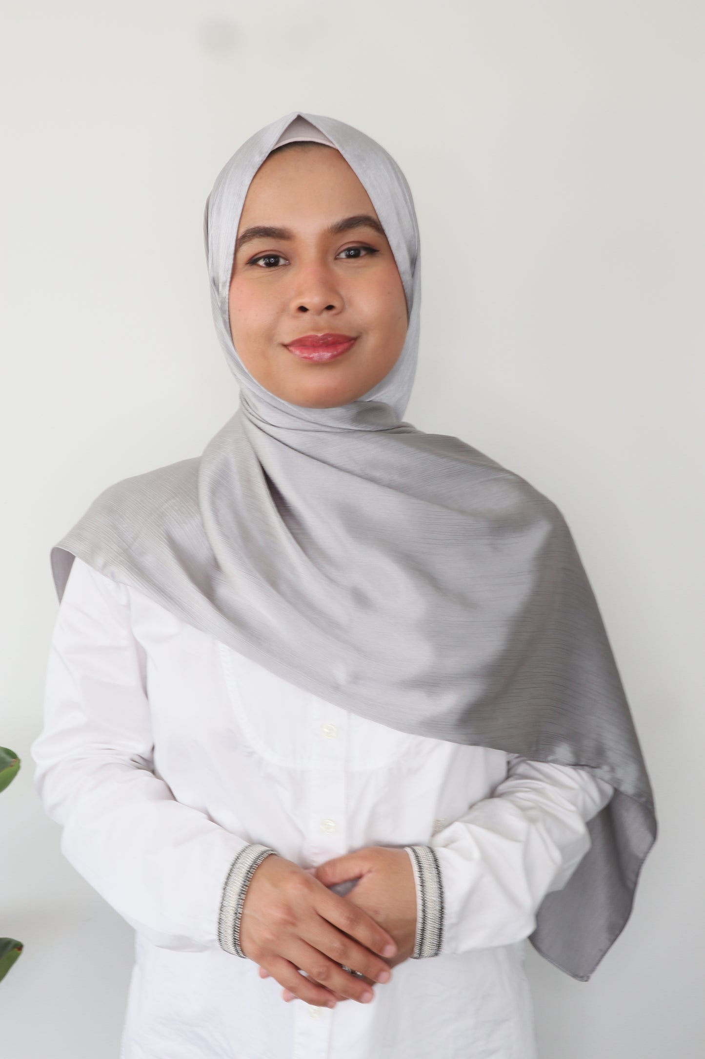 Textured Silk Luxe Hijab - Silk Cradenza