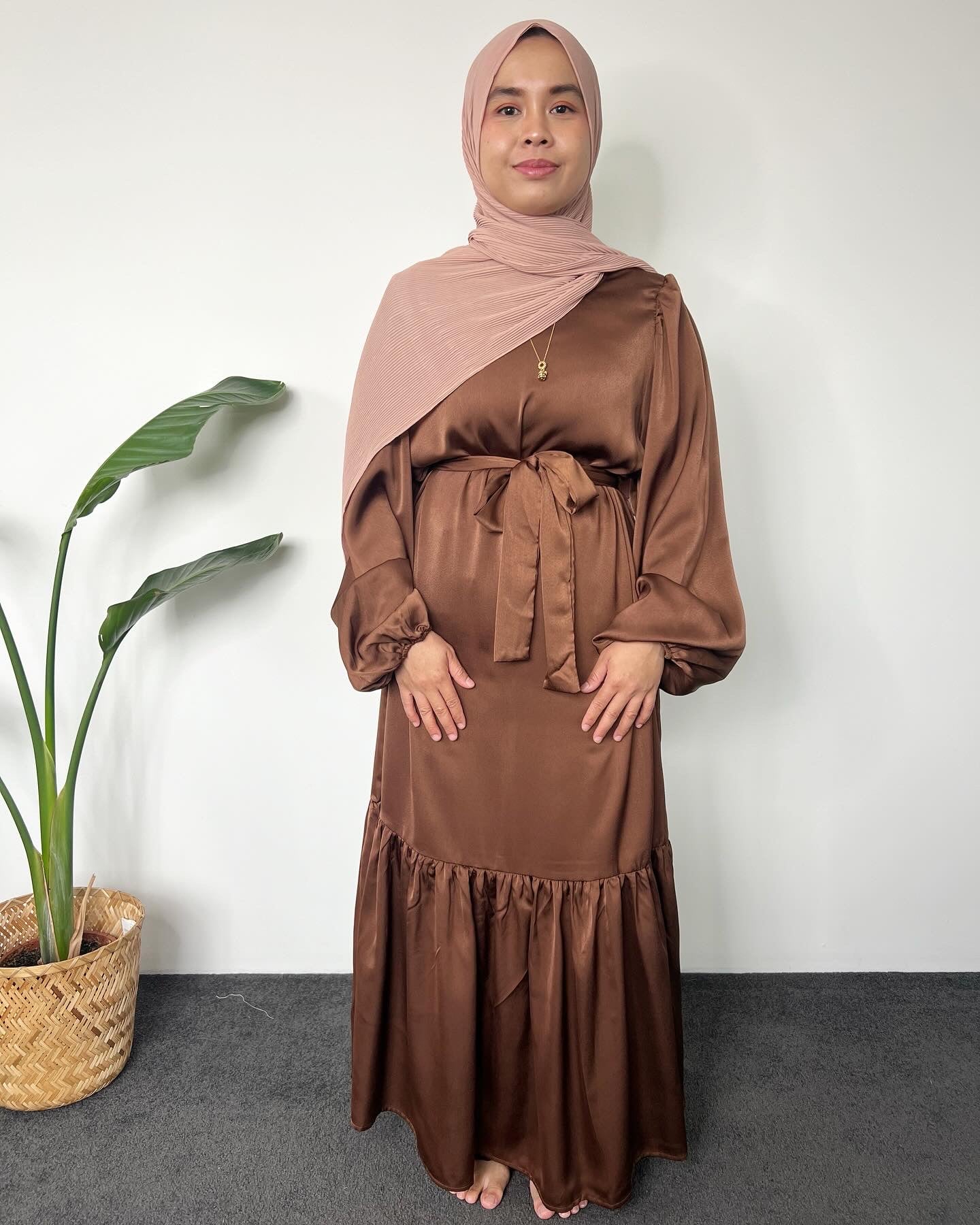 Ruffle Dress Brown