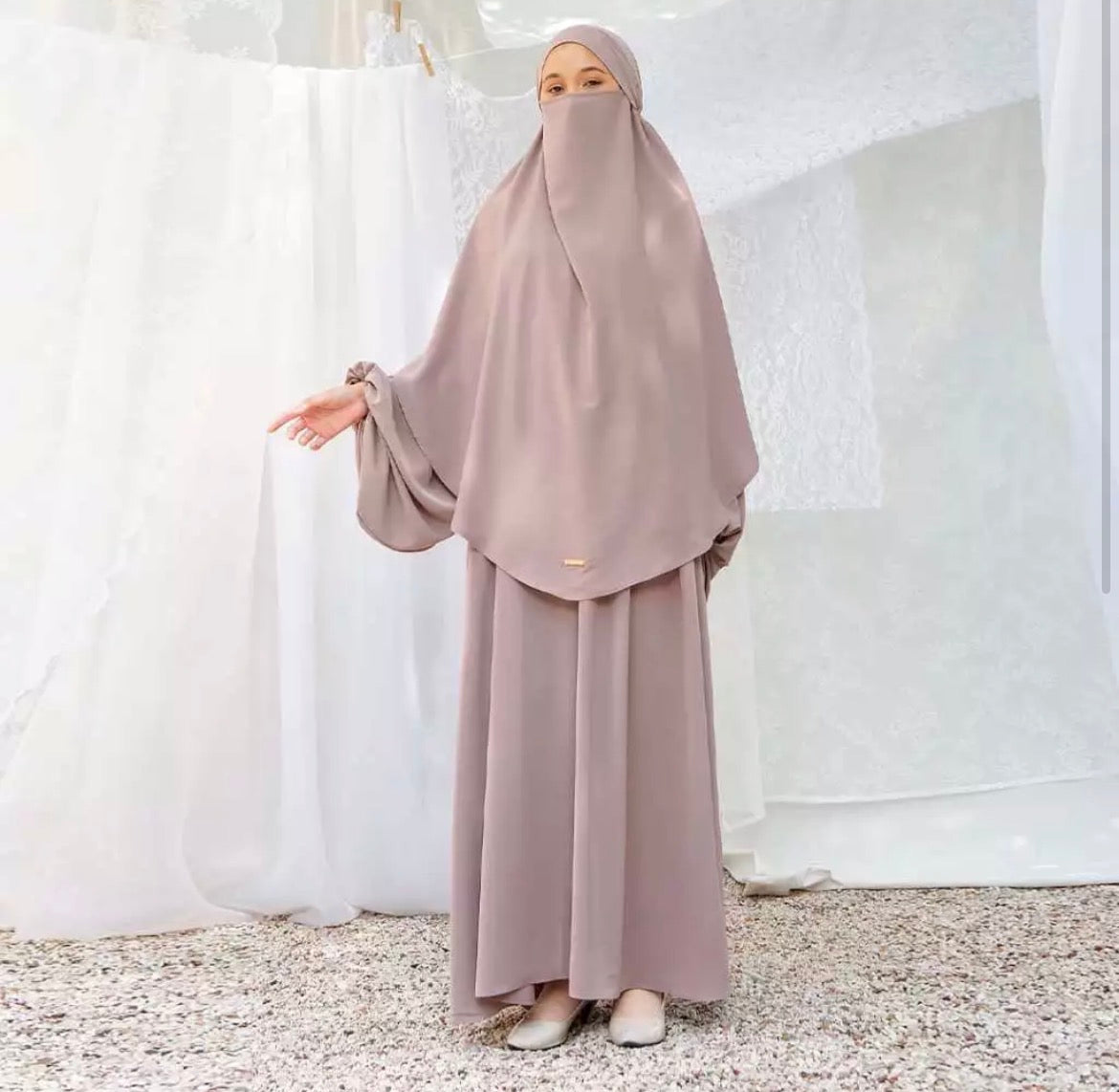 Mida Umrah Dress set with khimar