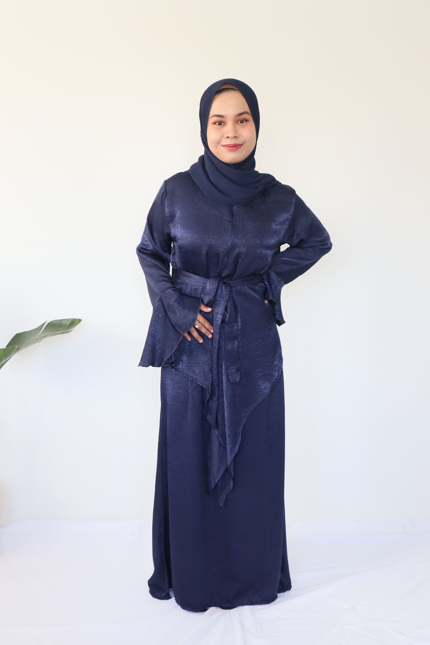 Imelda Oneset - Navy