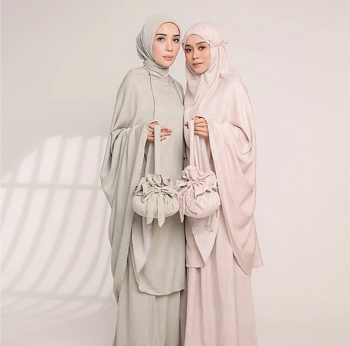 Jasmine Prayer Set
